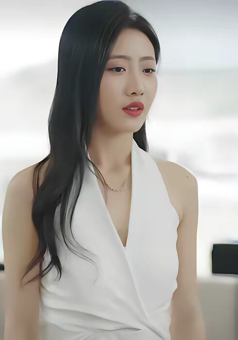 《工地搬砖,老爸找我继承家业》剧照