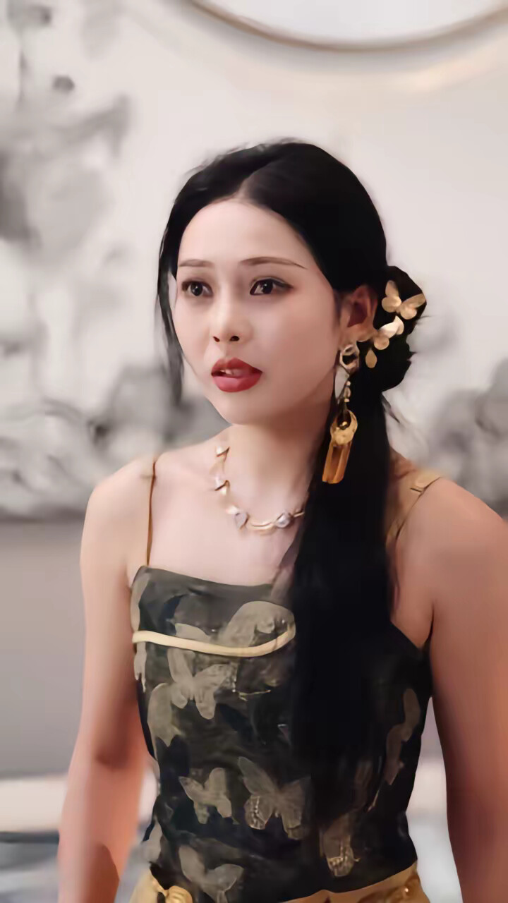 《再婚后三年抱俩!冷面前夫来迟了》剧照