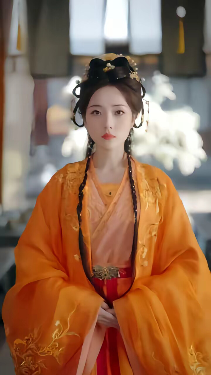 《你有金手指,本夫人专治外挂》剧照