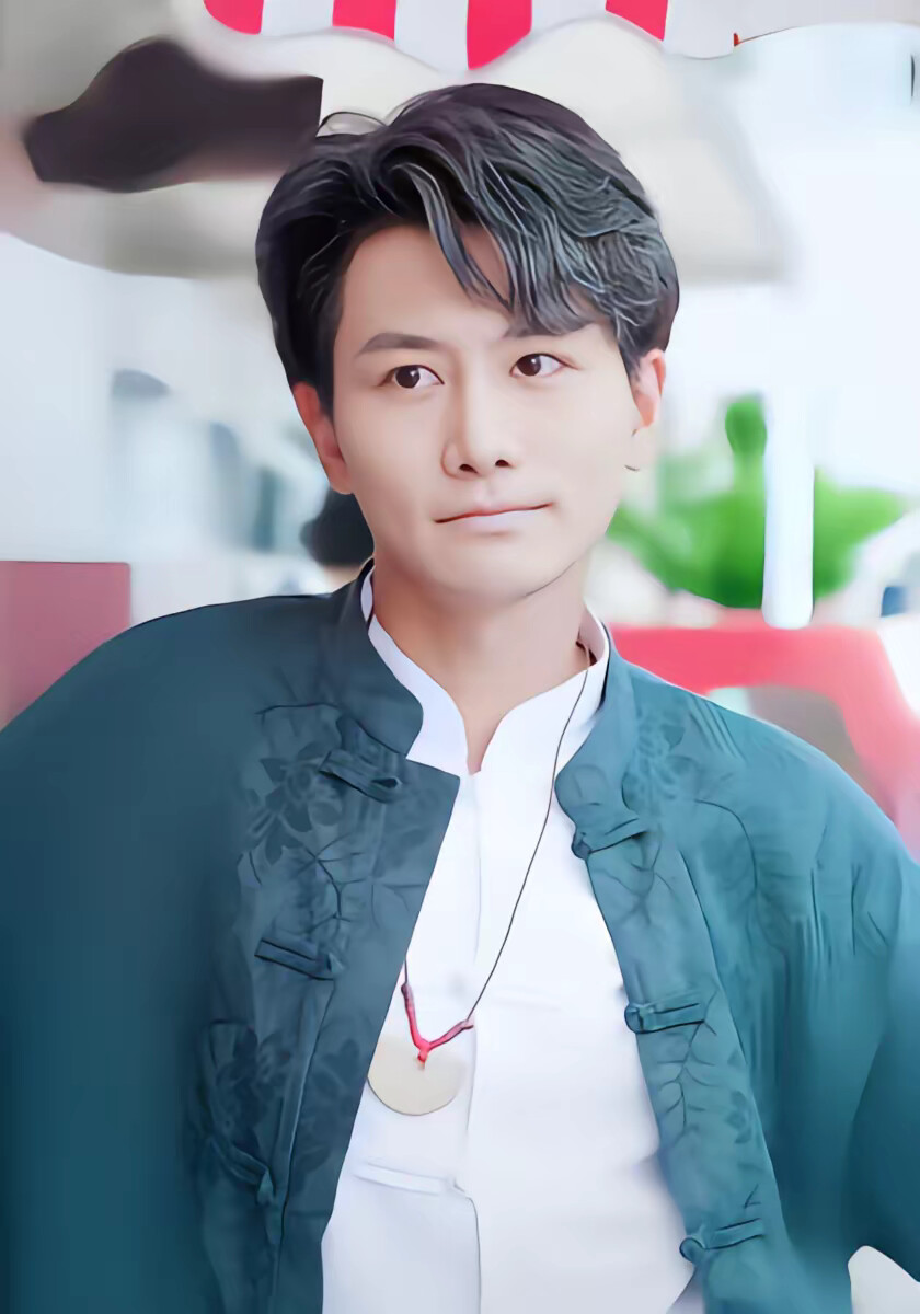 《我靠摆摊救命》剧照