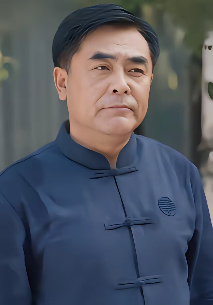 《开局抽奖，奖励女神走上巅峰》剧照