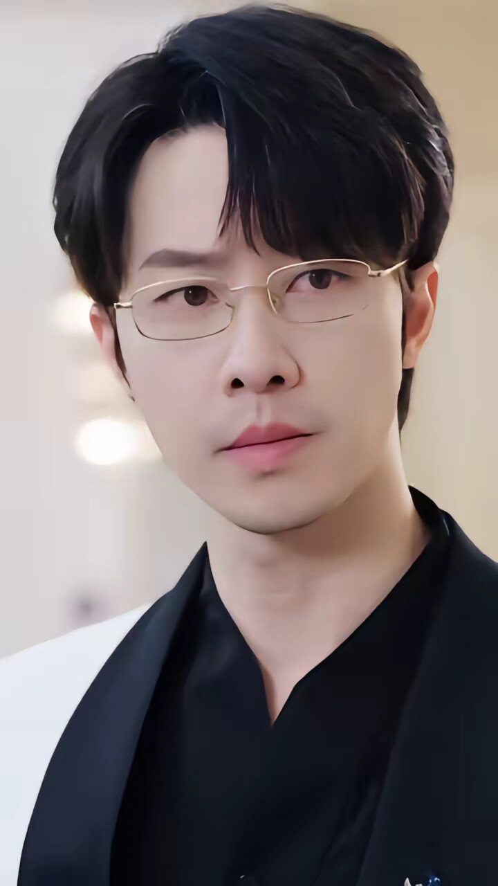 《落跑孕妻，厉先生上门求负责》剧照