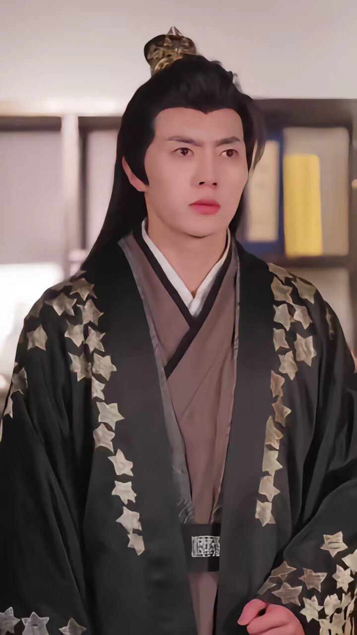 《亡夫的第五年,我引太子爷折腰》剧照