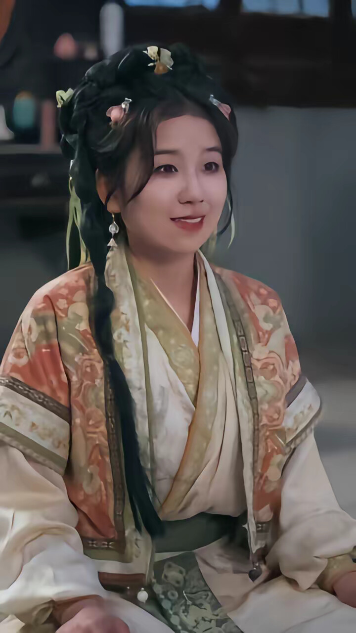《小师妹破镜嘎嘎猛,还是仙界少主》剧照