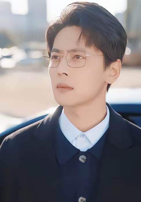 《只对她偏爱》剧照