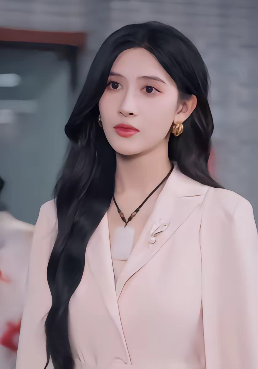 《鉴宝：我能沟通万物》剧照