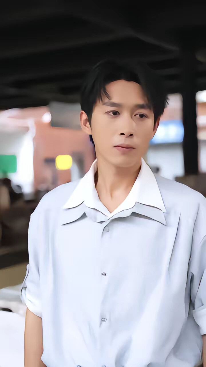 《开局遇到她,我带三宝成功种田》剧照