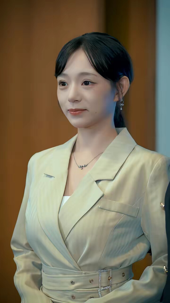 《灵魂互换,我妈替我震慑全场》剧照