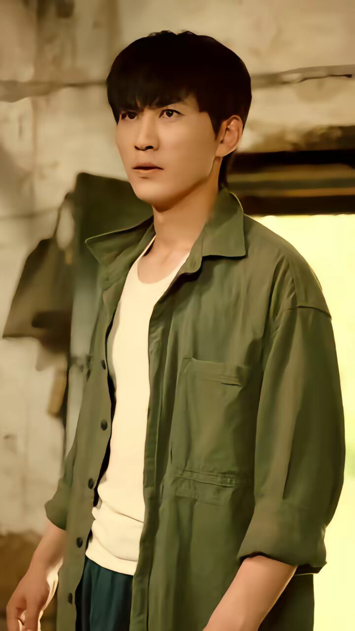 《重生后,带着媳妇和老妈奔幸福》剧照