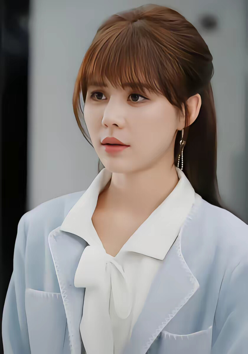 《闪婚后,傲娇盛总卑微求宠》剧照