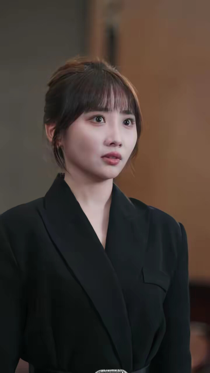 《回村!让我妈母凭女贵》剧照