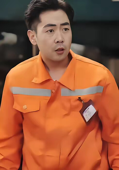 《退休返聘之一鸣惊人》剧照