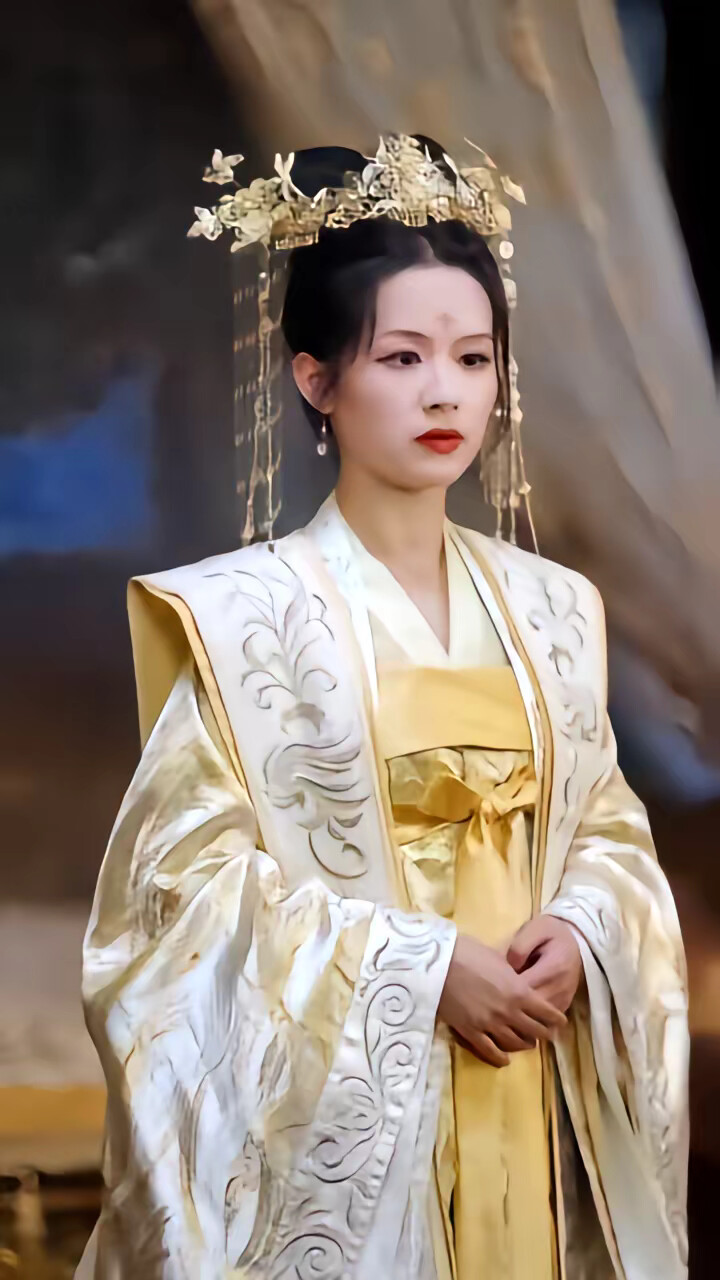 《恋爱脑后宫求生指南》剧照