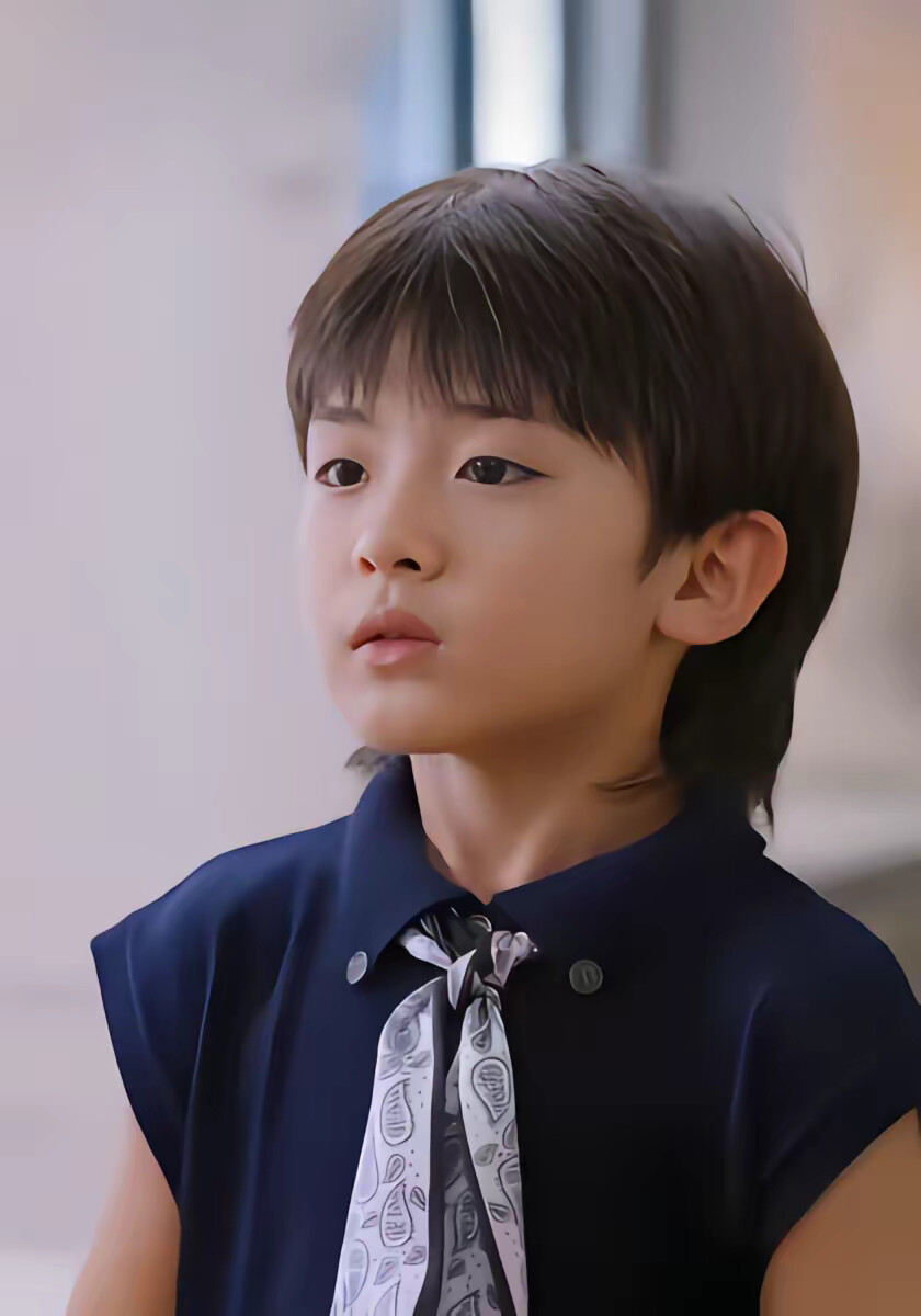 《两个恋爱脑的自我攻略》剧照