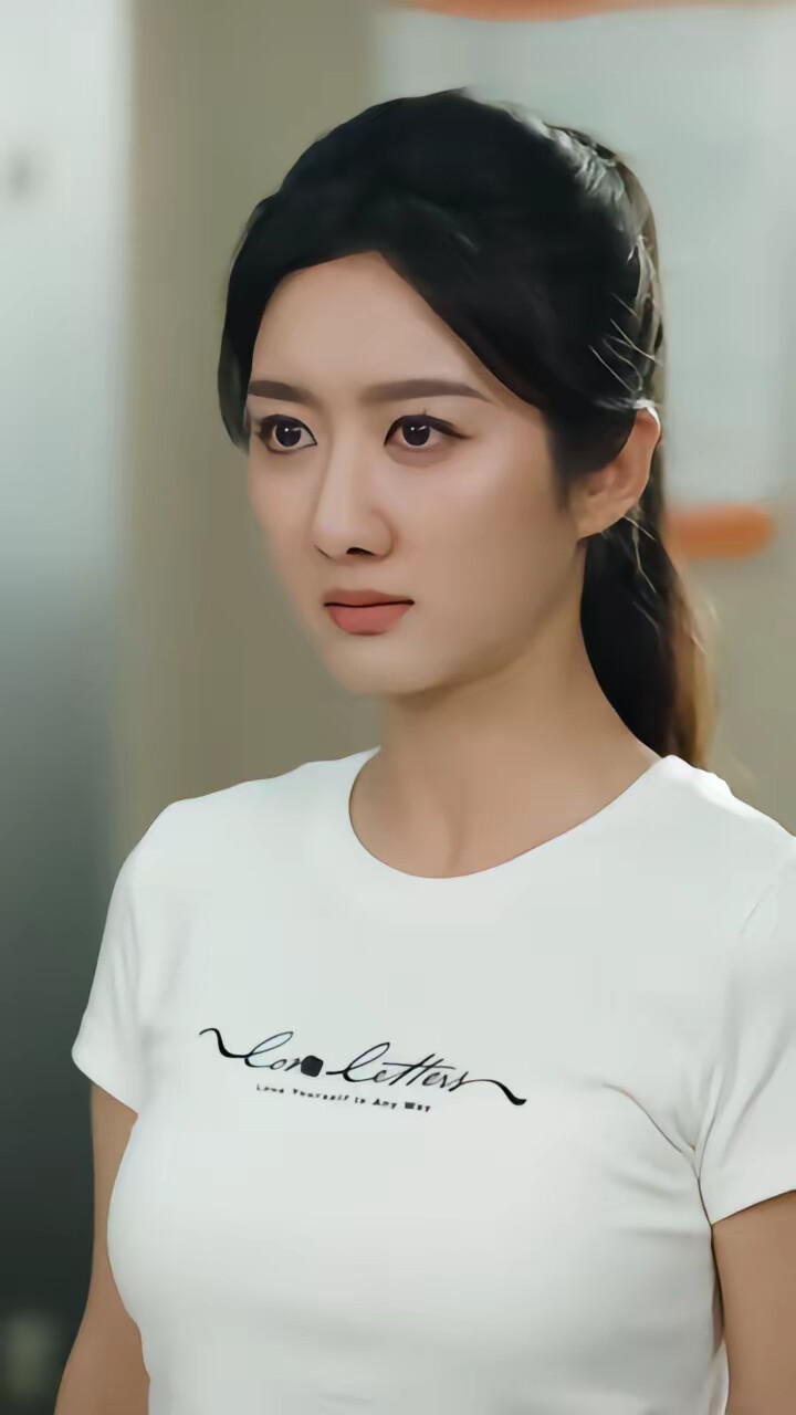 《重生后,我揭开假面闺蜜的谎言》剧照