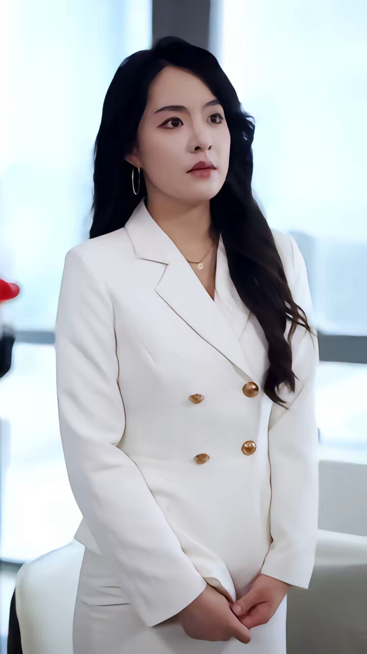 《养育她的第十九年》剧照