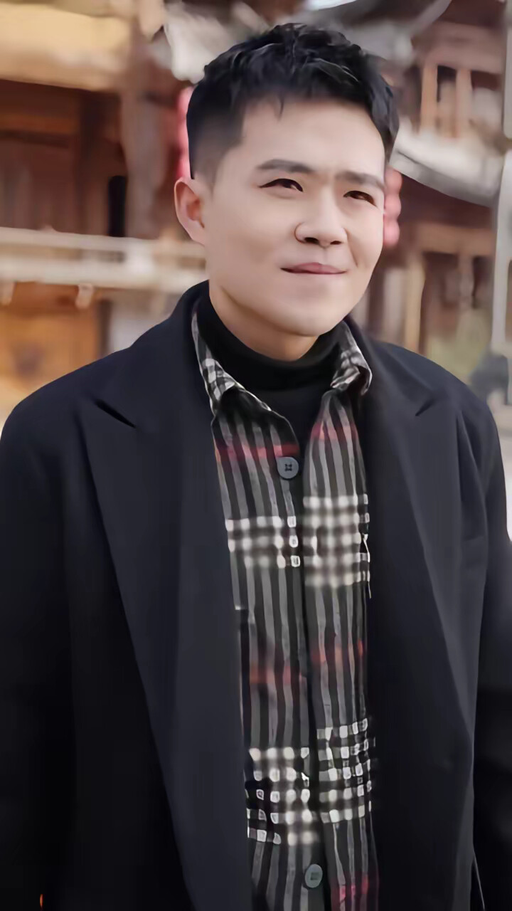 《回家过年,我的身份被曝光了》剧照