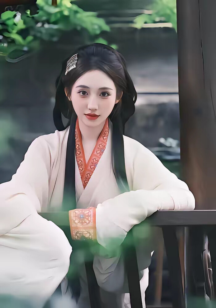 《修仙十年下山即无敌》剧照