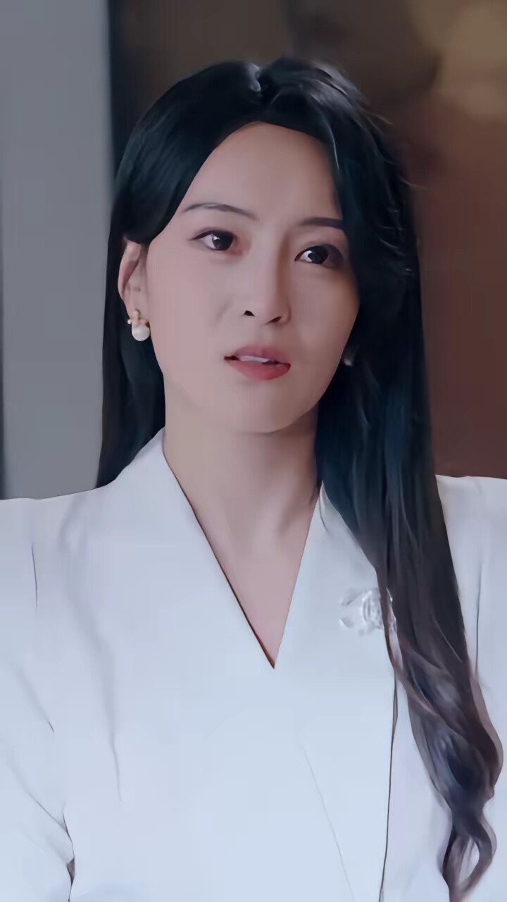 《掌管当铺后,她受穿心之痛》剧照