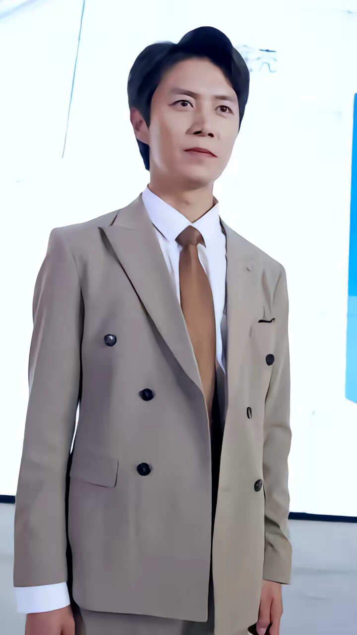 《工业之光》剧照