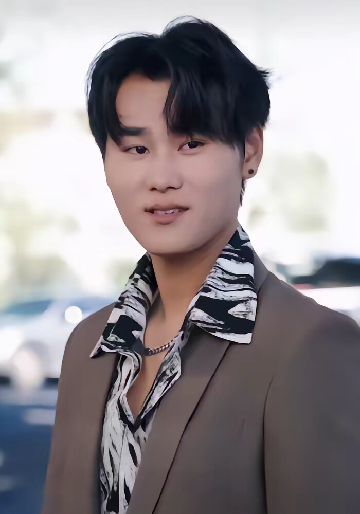 《摘下工牌,我惊掉全桌下巴》剧照