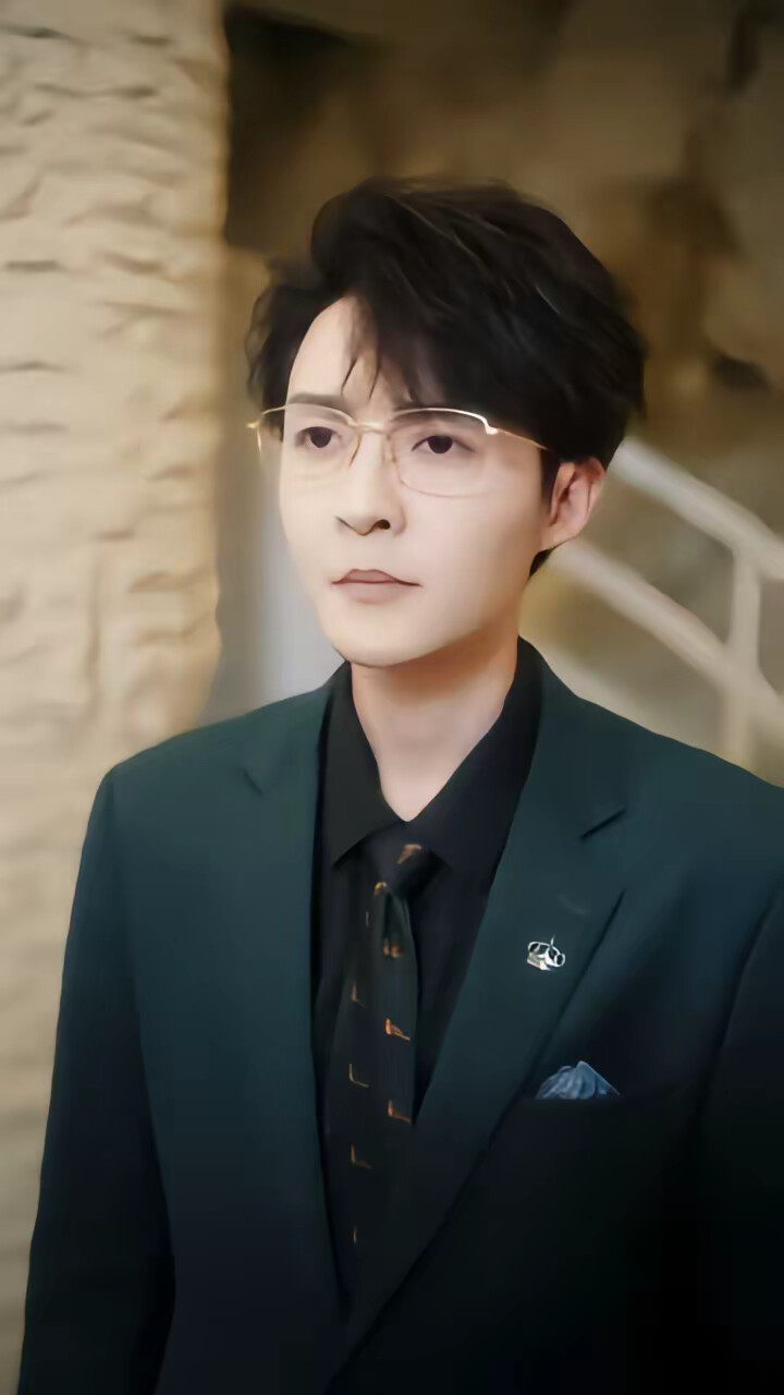 《夫人又逃又撩》剧照