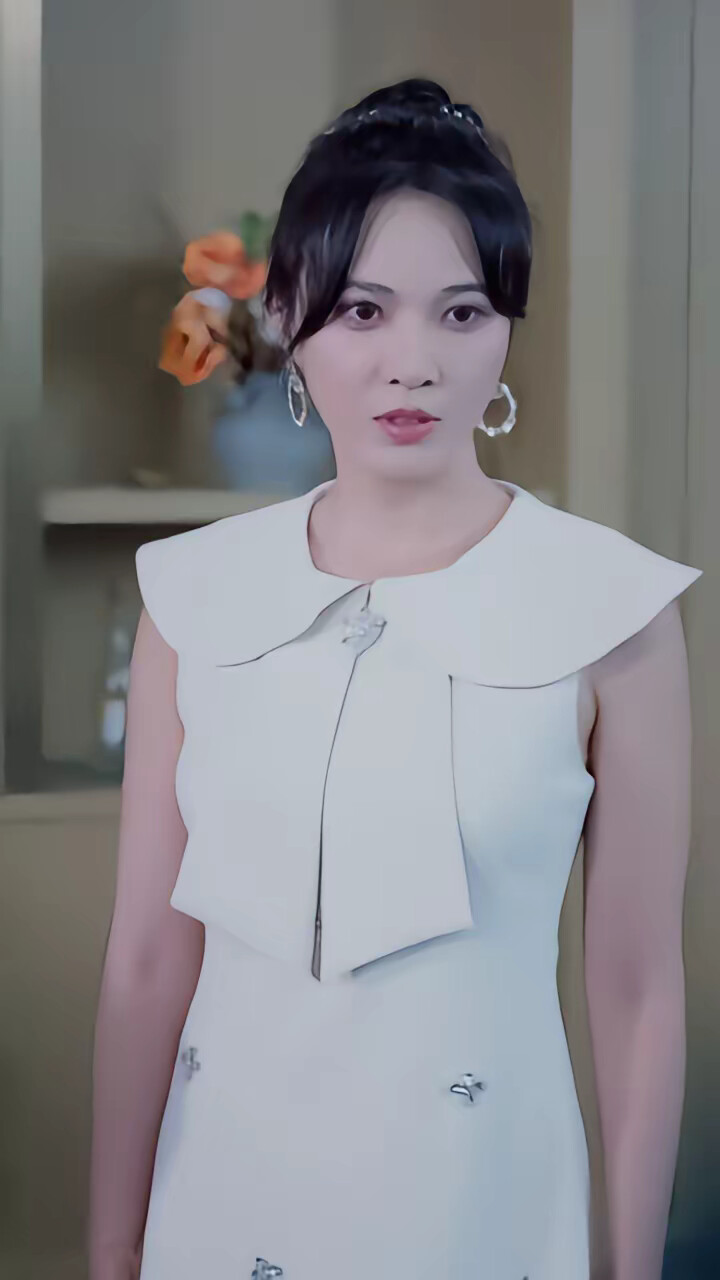 《你们都舔女主,那女反派我可抱走了》剧照