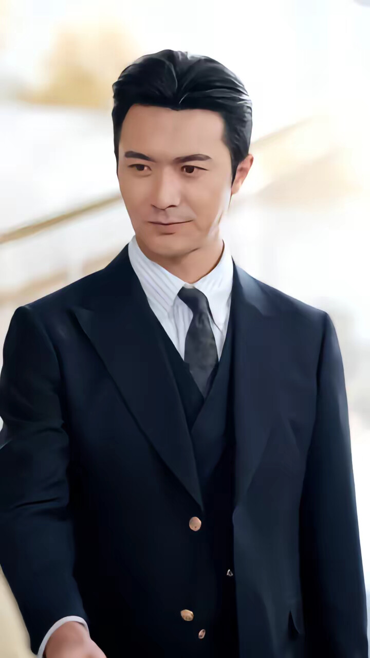 《别惹大小姐,她京都亲爸是女儿奴》剧照