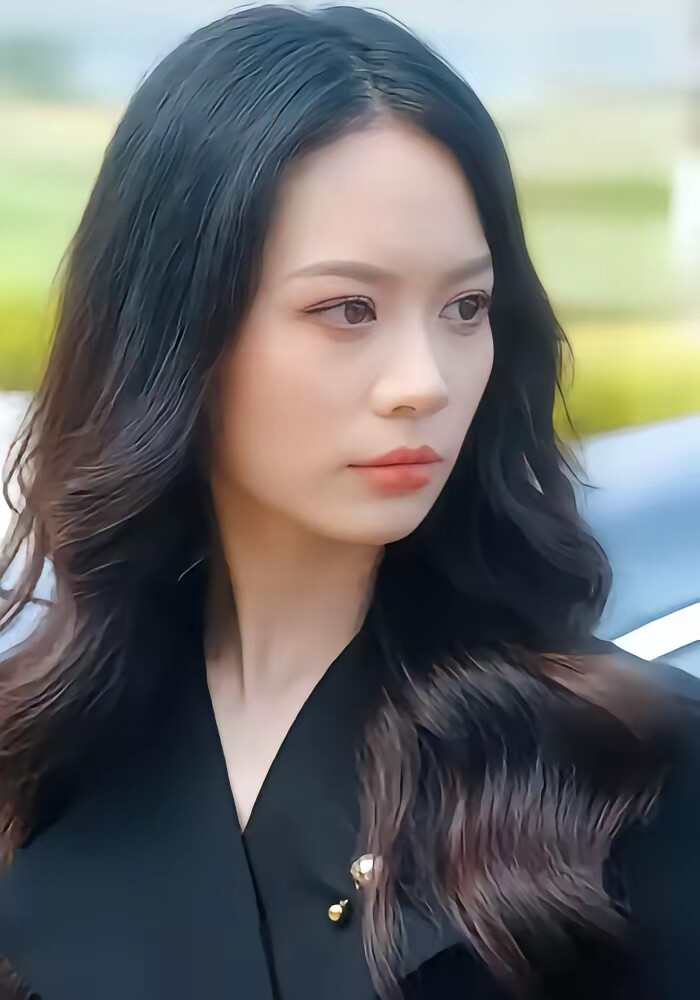 《选择系统,开局运气提升》剧照