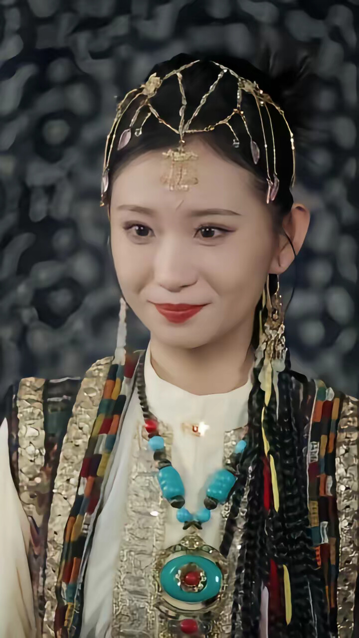 《打脸偷我蛊虫的假苗疆圣女》剧照