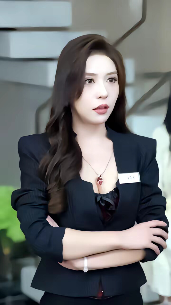 《下山后,桃花朵朵开》剧照