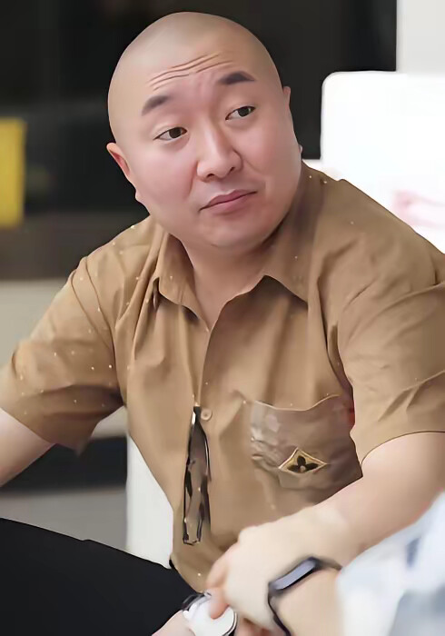 《开局遇到她,我带三宝成功种田》剧照