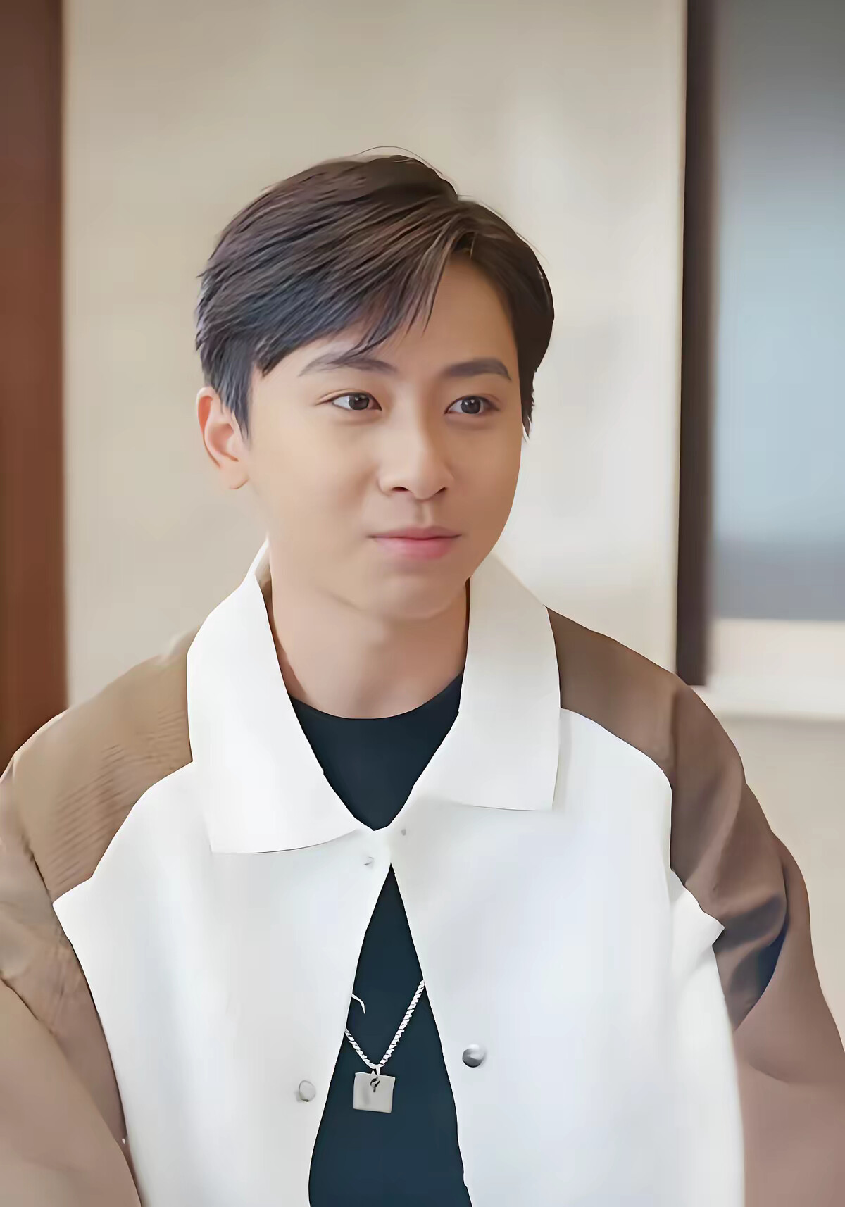 《物价贬值后被高冷女神倒追》剧照