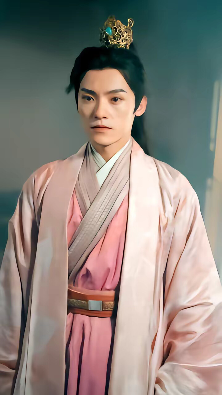 《退婚当天,父母坦白来自无上帝族》剧照