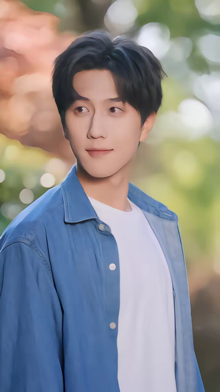《获得系统后,五个姐姐团宠我》剧照