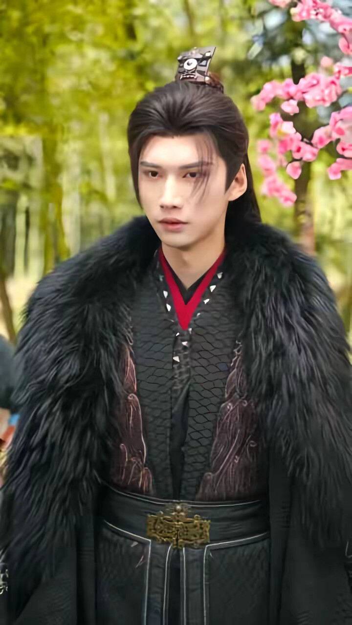 《逆天双宝:神医娘亲又掉马了》剧照