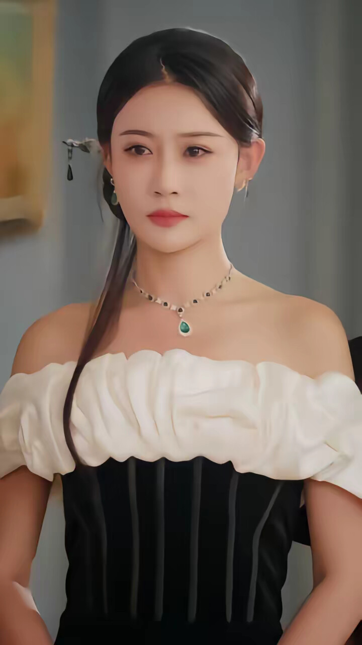 《鉴宝这事,我开挂了》剧照