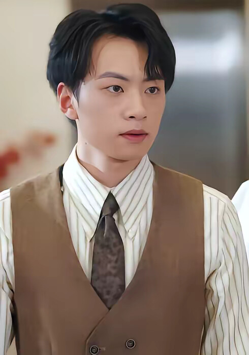 《开局被关黑屋，我反手召来天雷》剧照