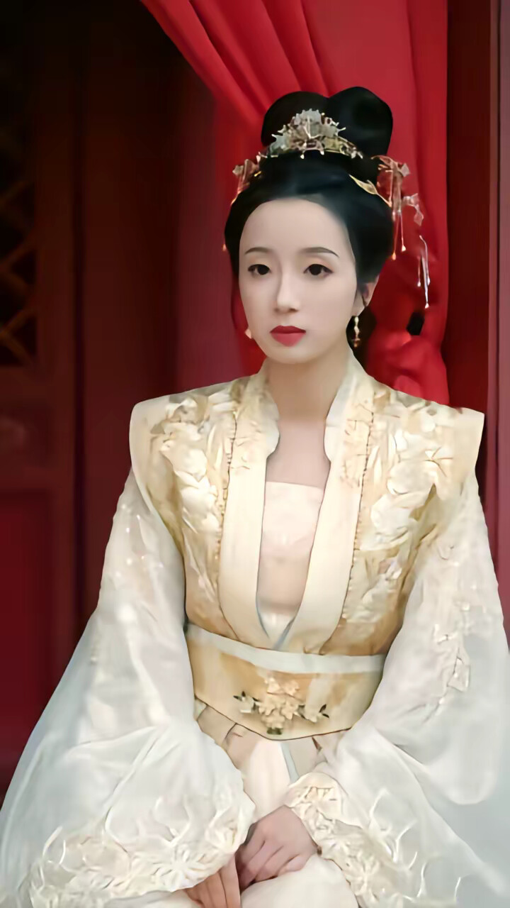 《偷听我心声后,皇帝帮我去宫斗》剧照