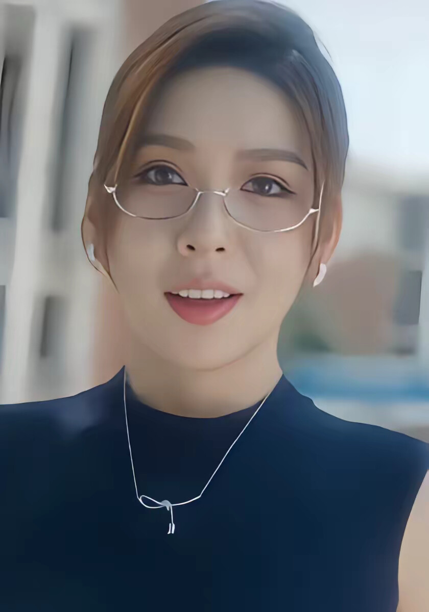《美女,你也不想地球毁灭吧》剧照