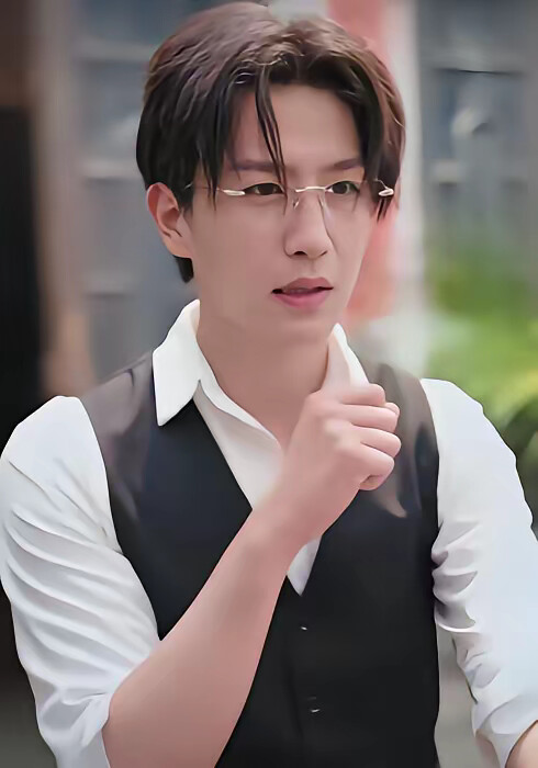 《假千金的亿点人脉》剧照