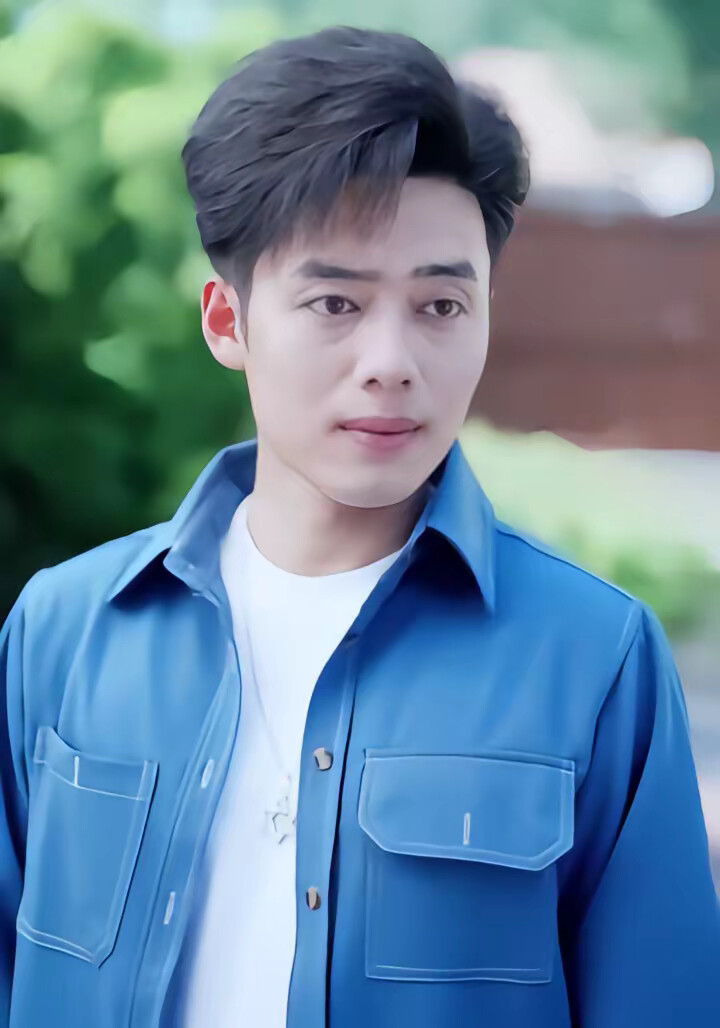 《重生过气歌手前妻导师肝肠寸断》剧照