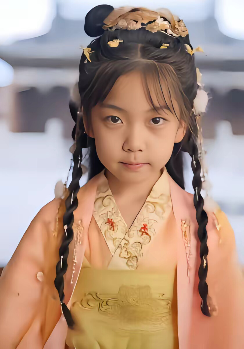 《被读心后我成了皇宫团宠》剧照