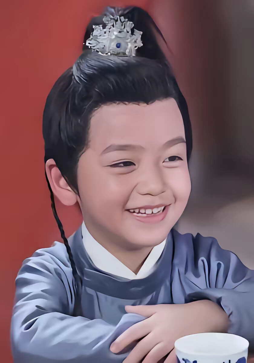 《愿逐月华流照君》剧照