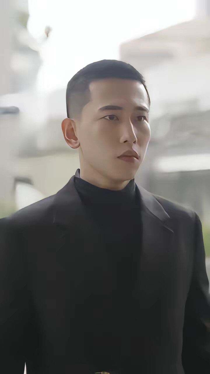 《闪婚老公捧我当歌星》剧照