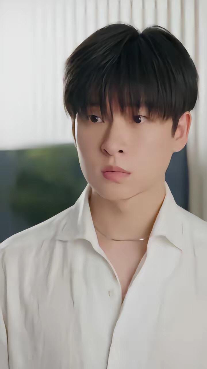 《唯你是青山》剧照