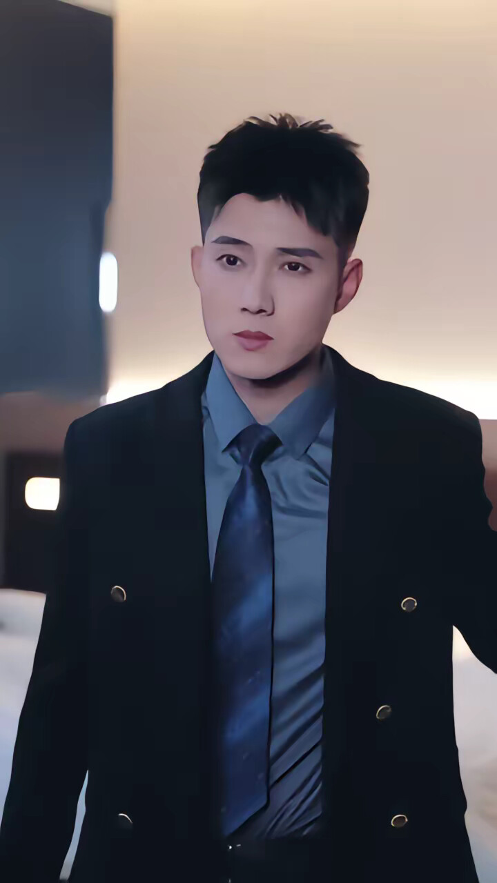 《江小姐归国后美又飒》剧照