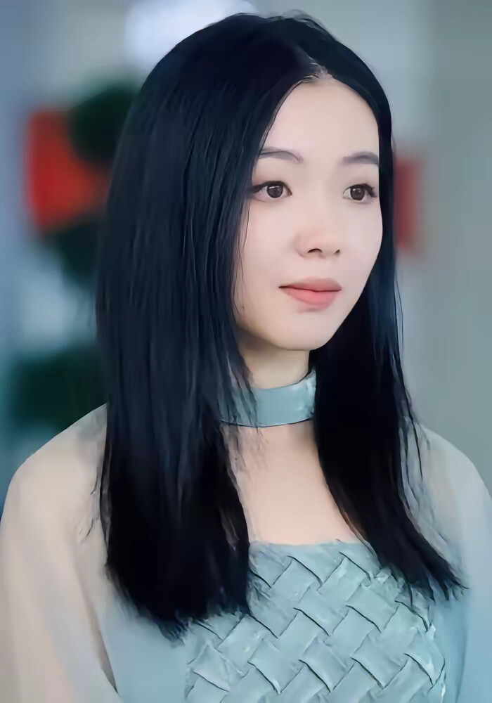 《布衣之下，万贯之身》剧照