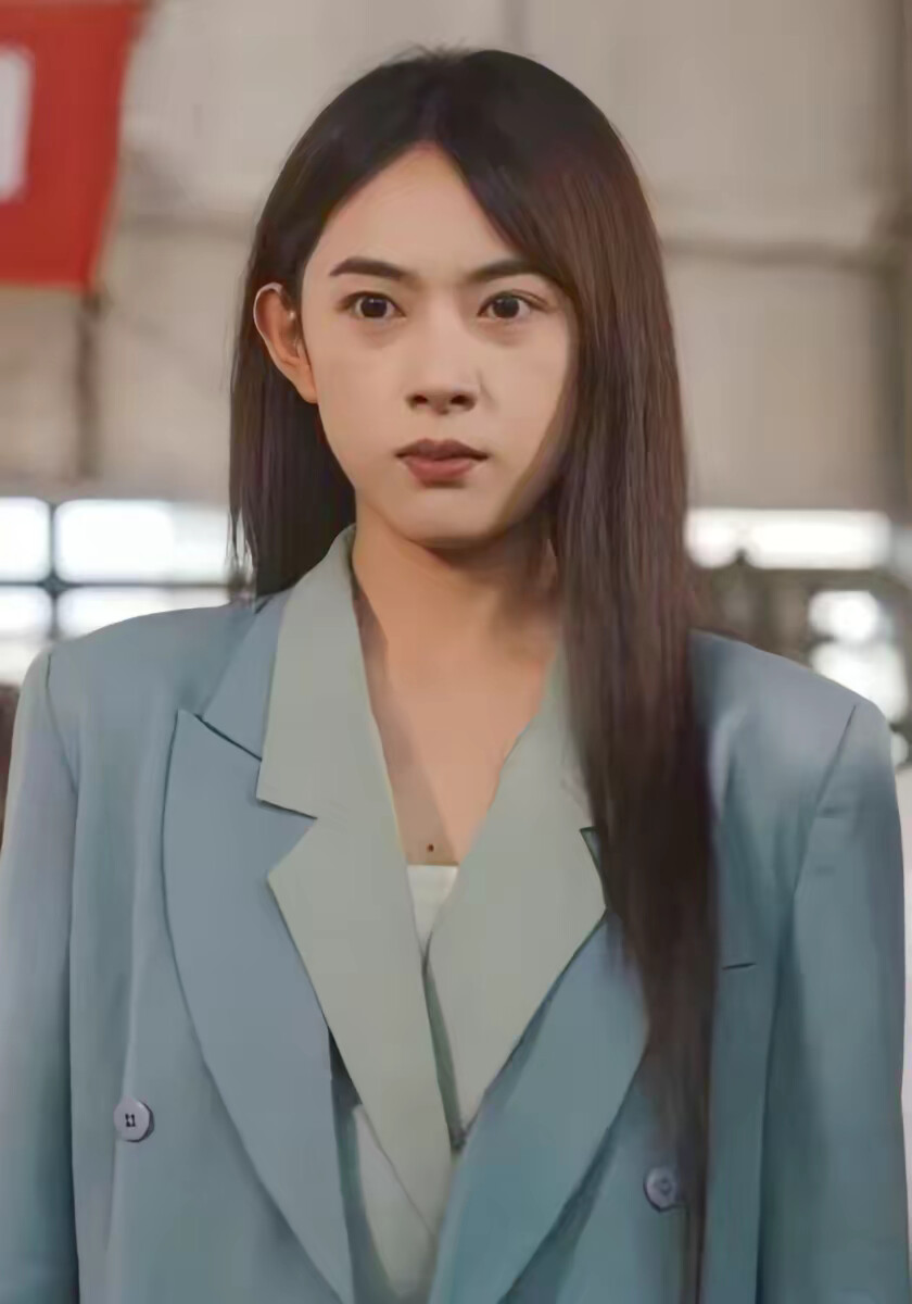 《离婚后，前妻仰望我扶摇直上》剧照