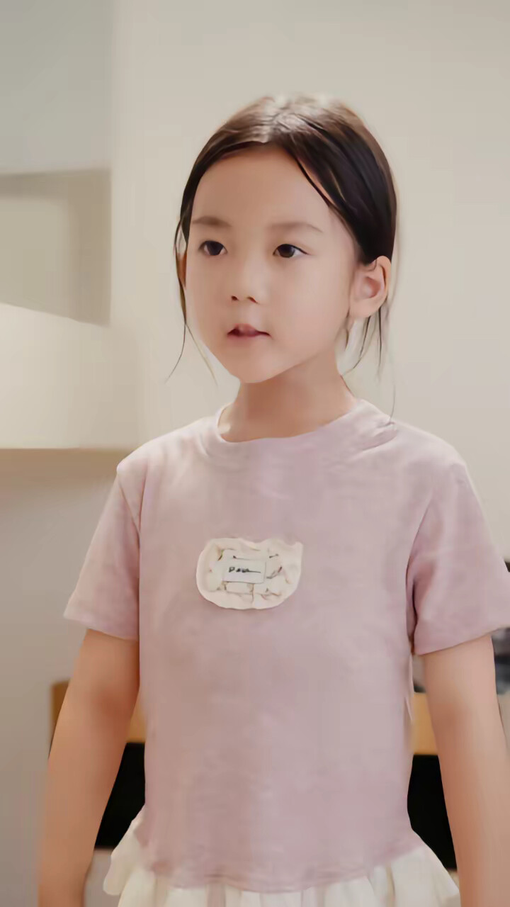 《小乖宝偷听动物心声，带着妈咪成为大女主》剧照